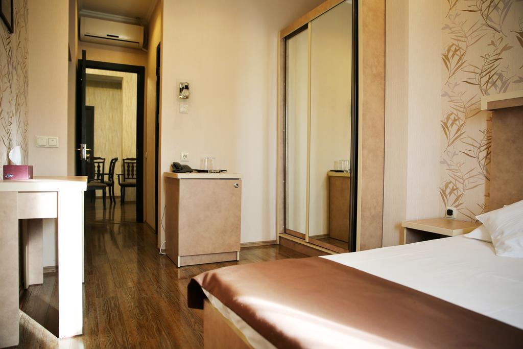 Rondo Hotel Tbilisi Quarto foto